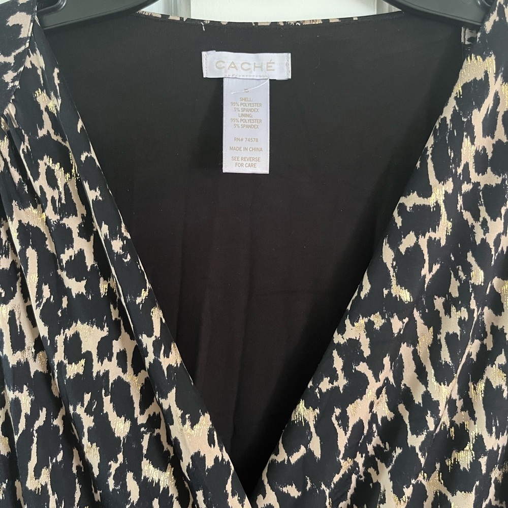 Cache Wrap Dress - Picture 6 of 9